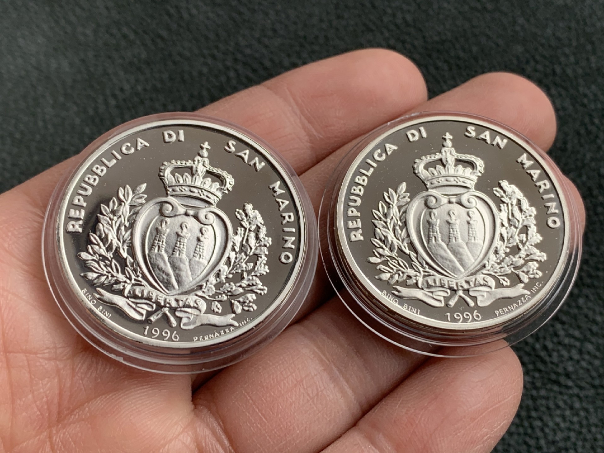 《竞宝斋》第140场-周日，周一，周四 3拍 (全场包邮) 圣马力诺1996年 动物系列5000/10000里拉 精制银币 原盒证书 非常漂亮