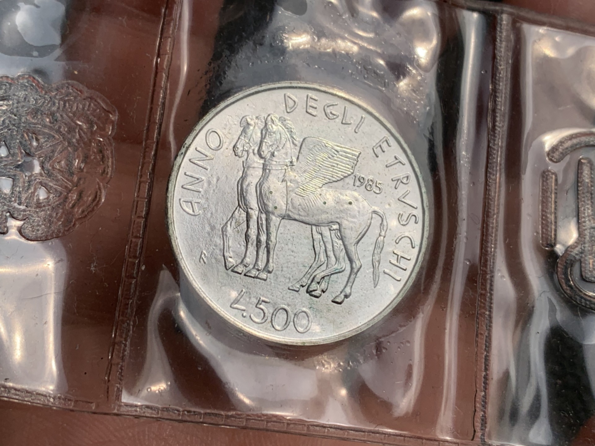 《竞宝斋》第140场-周日，周一，周四 3拍 (全场包邮) 意大利 1985年 飞马 500里拉银币 原包装