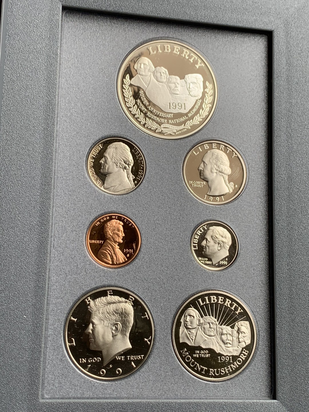 《竞宝斋》第140场-周日，周一，周四 3拍 (全场包邮) 美国1991年 精制七枚套 其中最大的1元是银币 原盒证书