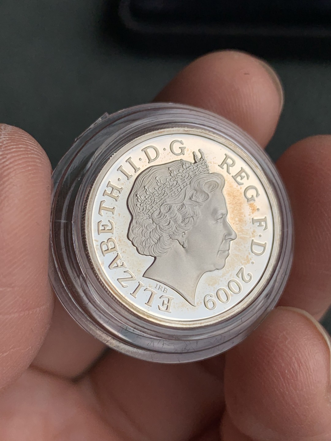 《竞宝斋》第140场-周日，周一，周四 3拍 (全场包邮) 英国2009年 盾徽1镑 精制银币 PROOF 非常漂亮