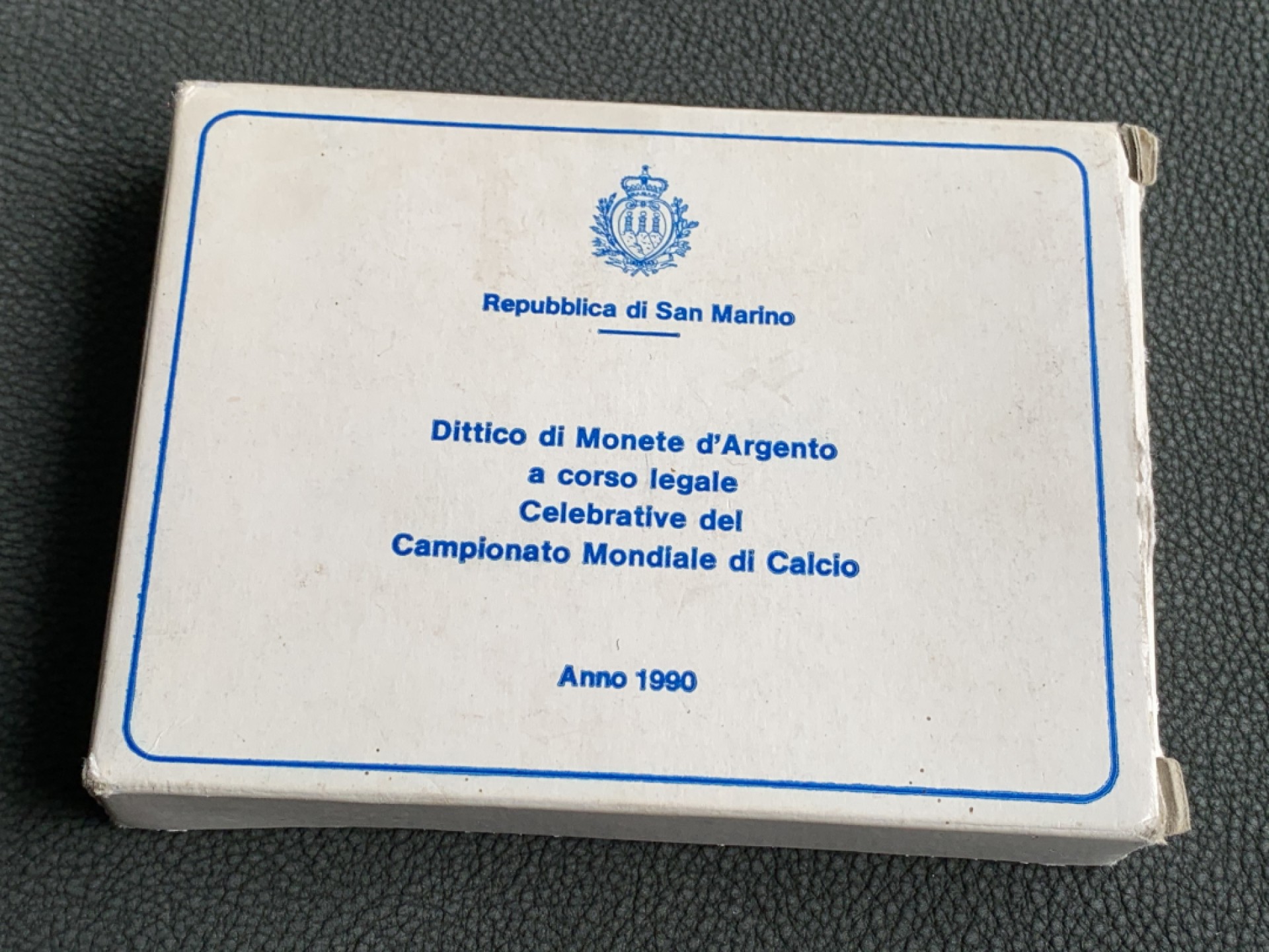 《竞宝斋》第140场-周日，周一，周四 3拍 (全场包邮) 圣马力诺1990年 大力神杯 500/1000里拉银币 原盒证书
