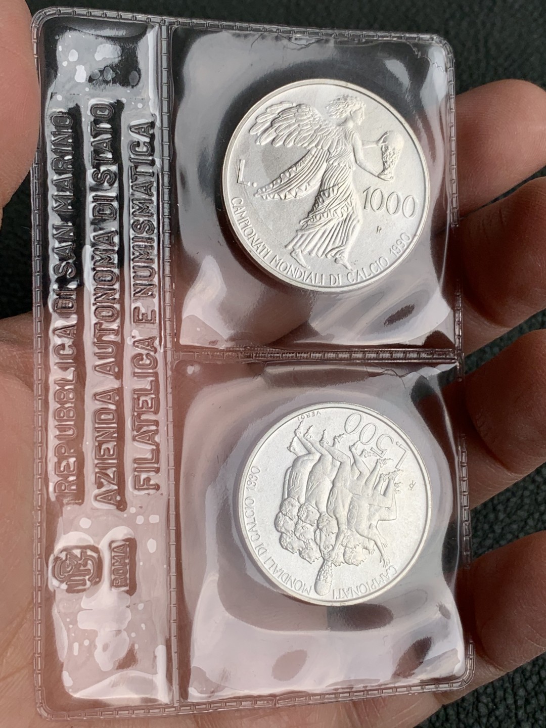 《竞宝斋》第140场-周日，周一，周四 3拍 (全场包邮) 圣马力诺1990年 大力神杯 500/1000里拉银币 原盒证书