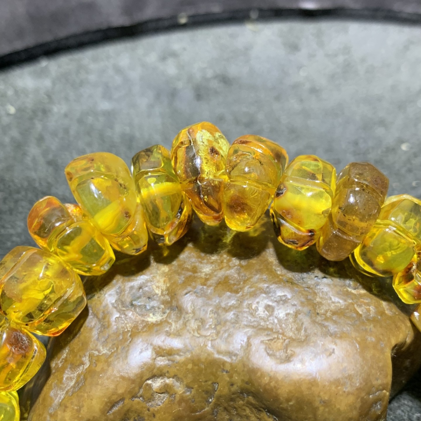 天然金珀随形南瓜珠手串1条！