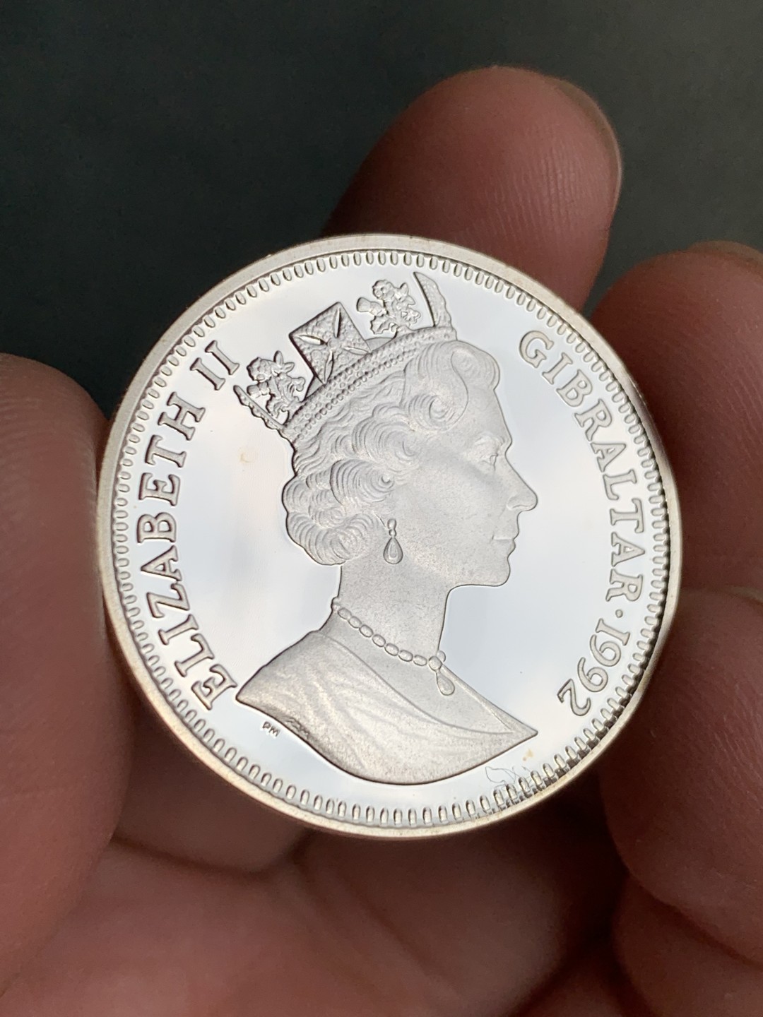 《竞宝斋》第140场-周日，周一，周四 3拍 (全场包邮) 直布罗陀1992年 骑士 14ECUS/10镑银币 红盒子证书