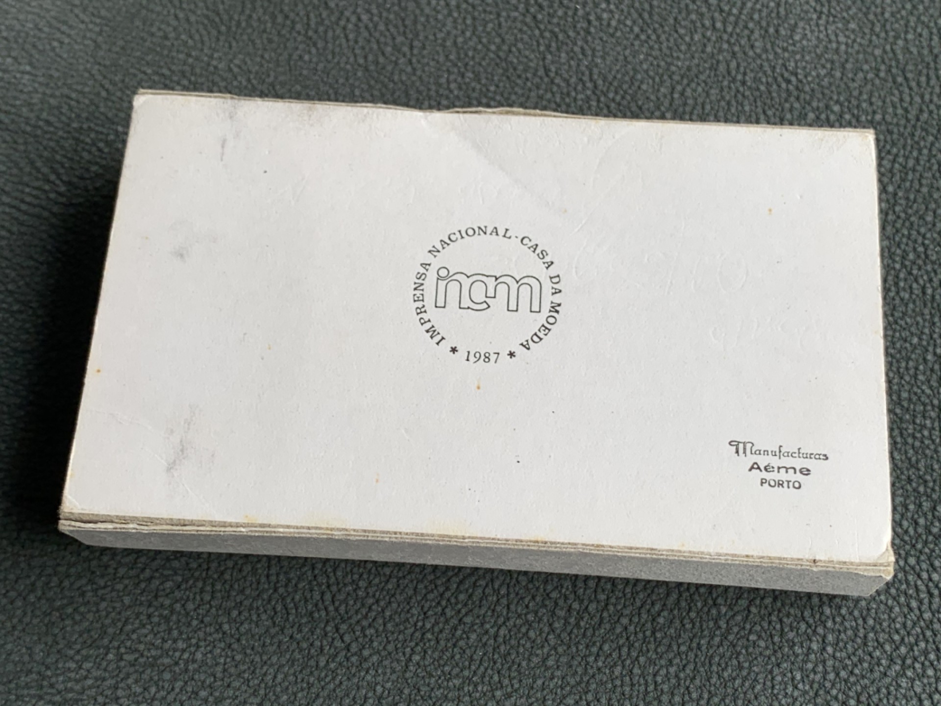 《竞宝斋》第140场-周日，周一，周四 3拍 (全场包邮) 葡萄牙 1985年 25/100埃斯库多 精制银币 原盒证书 第一次见这个品种