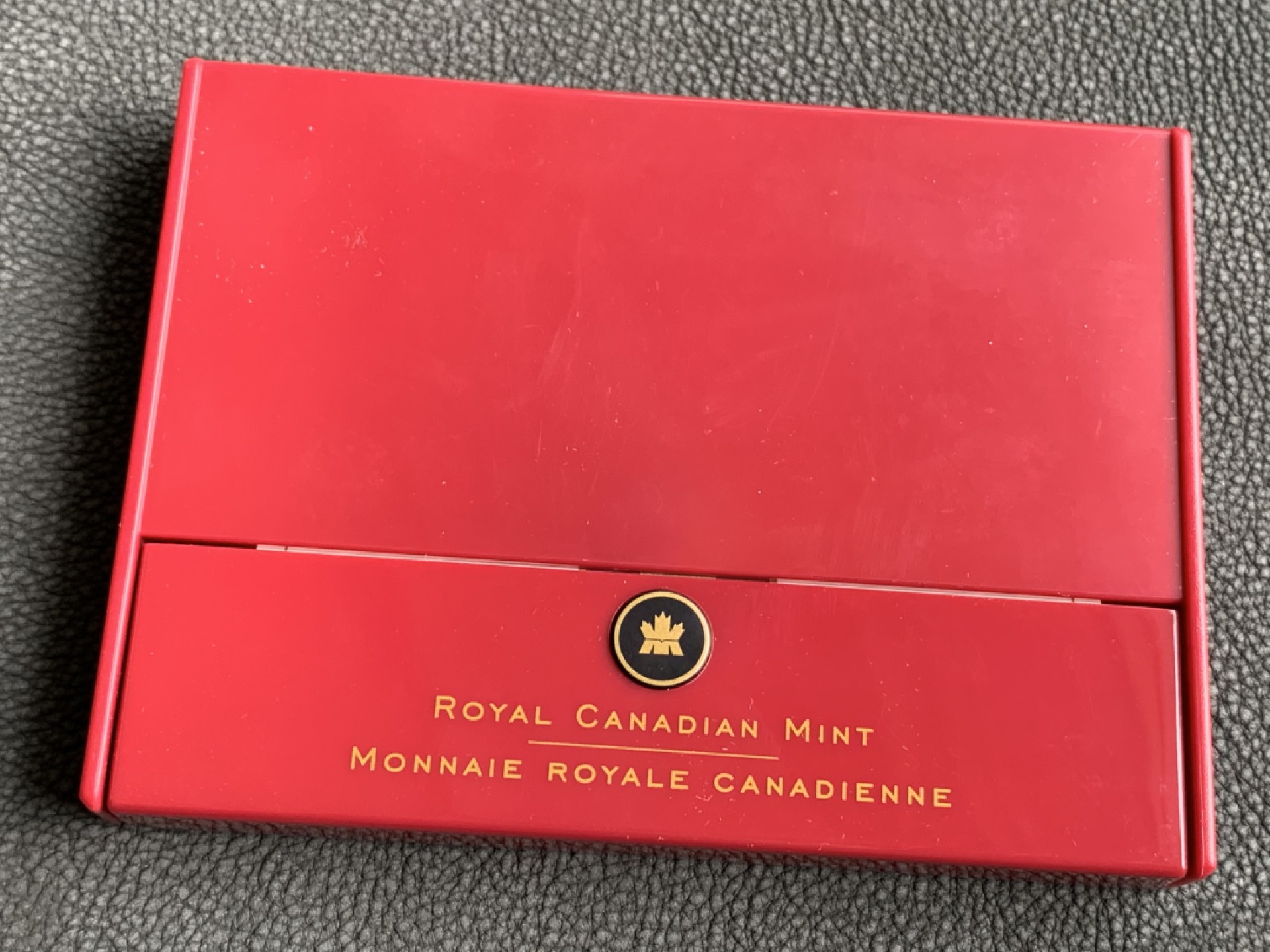 《竞宝斋》第140场-周日，周一，周四 3拍 (全场包邮) 加拿大 2005年 教皇访问 10美元精制大银币 25.175克 纯银