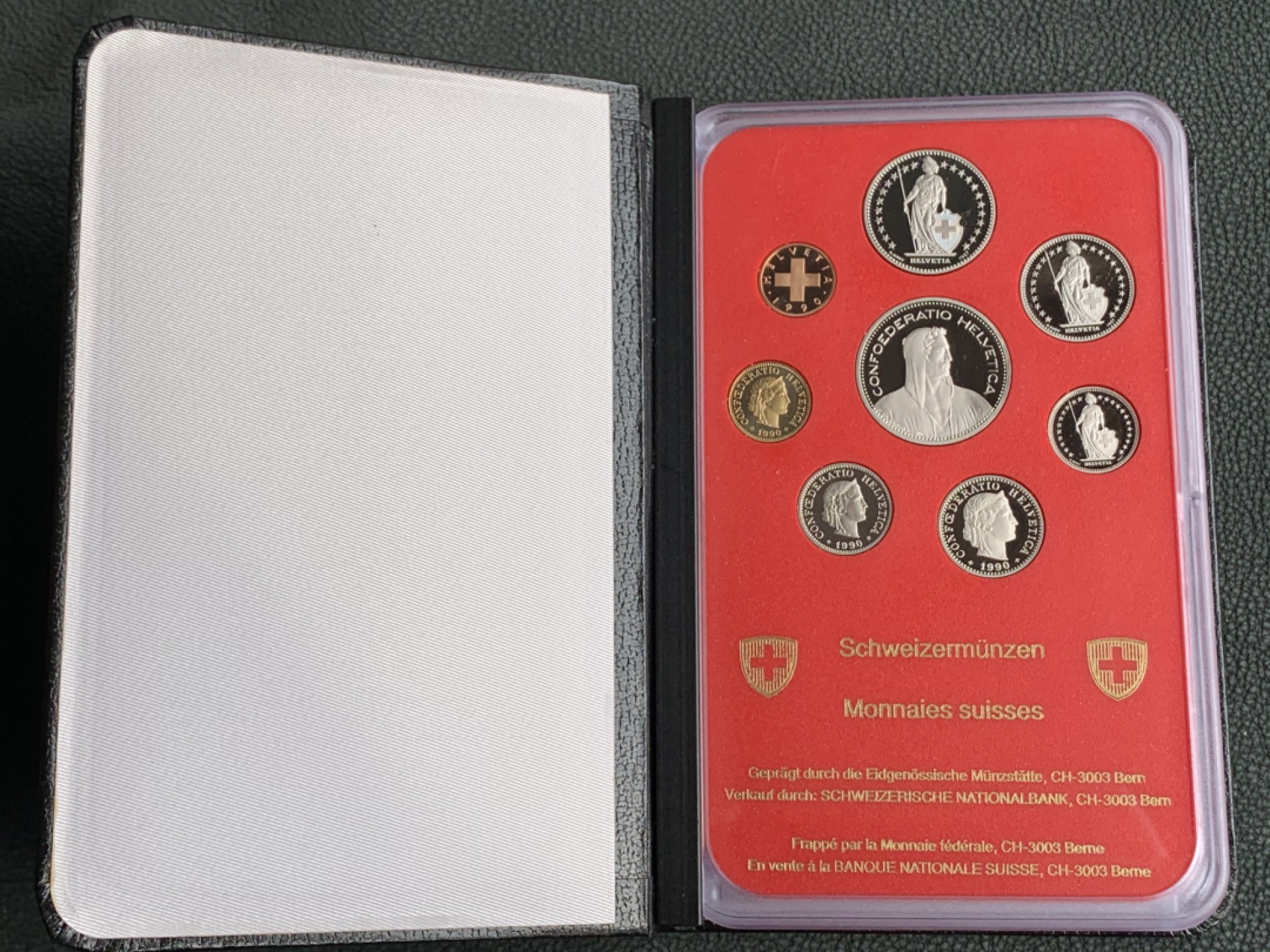 《竞宝斋》第140场-周日，周一，周四 3拍 (全场包邮) 瑞士1990年 八枚套 不同面值精制PROOF套币 