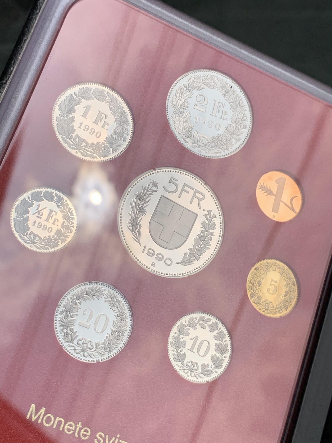 《竞宝斋》第140场-周日，周一，周四 3拍 (全场包邮) 瑞士1990年 八枚套 不同面值精制PROOF套币 