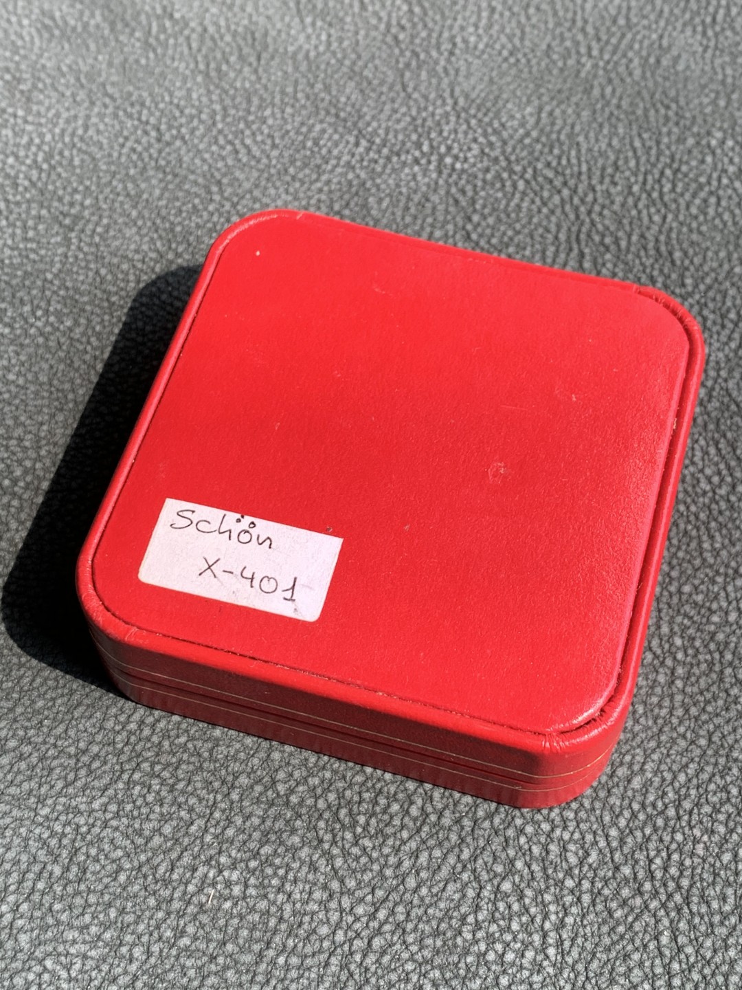 《竞宝斋》第140场-周日，周一，周四 3拍 (全场包邮) 马德拉岛 1994年 美人日出图 14ECU精制银币 红盒子带证书