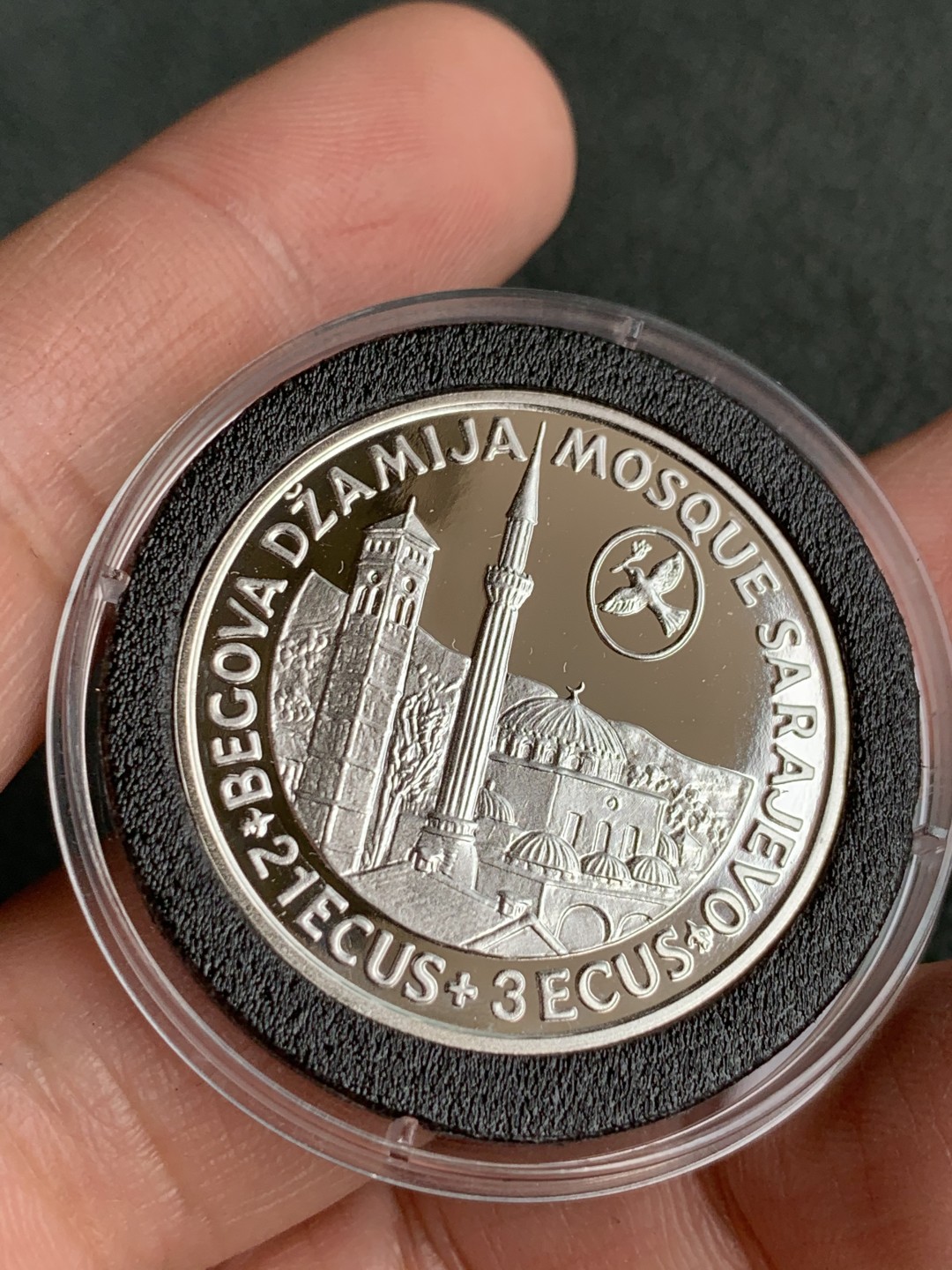 《竞宝斋》第140场-周日，周一，周四 3拍 (全场包邮) 波黑1993年 21ECU 精制银币 红盒子 证书