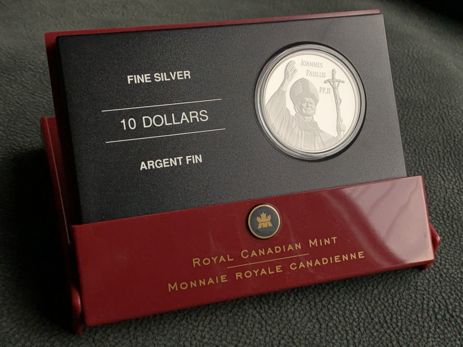 《竞宝斋》第140场-周日，周一，周四 3拍 (全场包邮) 加拿大 2005年 教皇访问 10美元精制大银币 25.175克 纯银