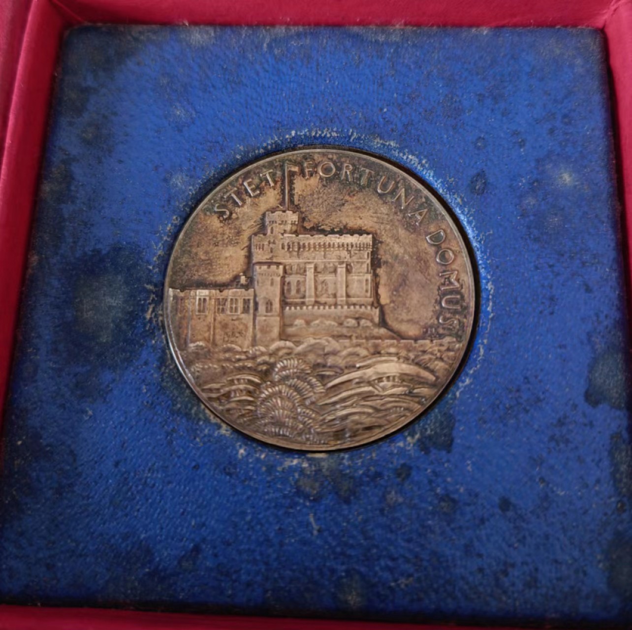 欧洲勋章纪念章第九期 1935年乔治五世登基25周年银章，31mm，原盒好包浆。