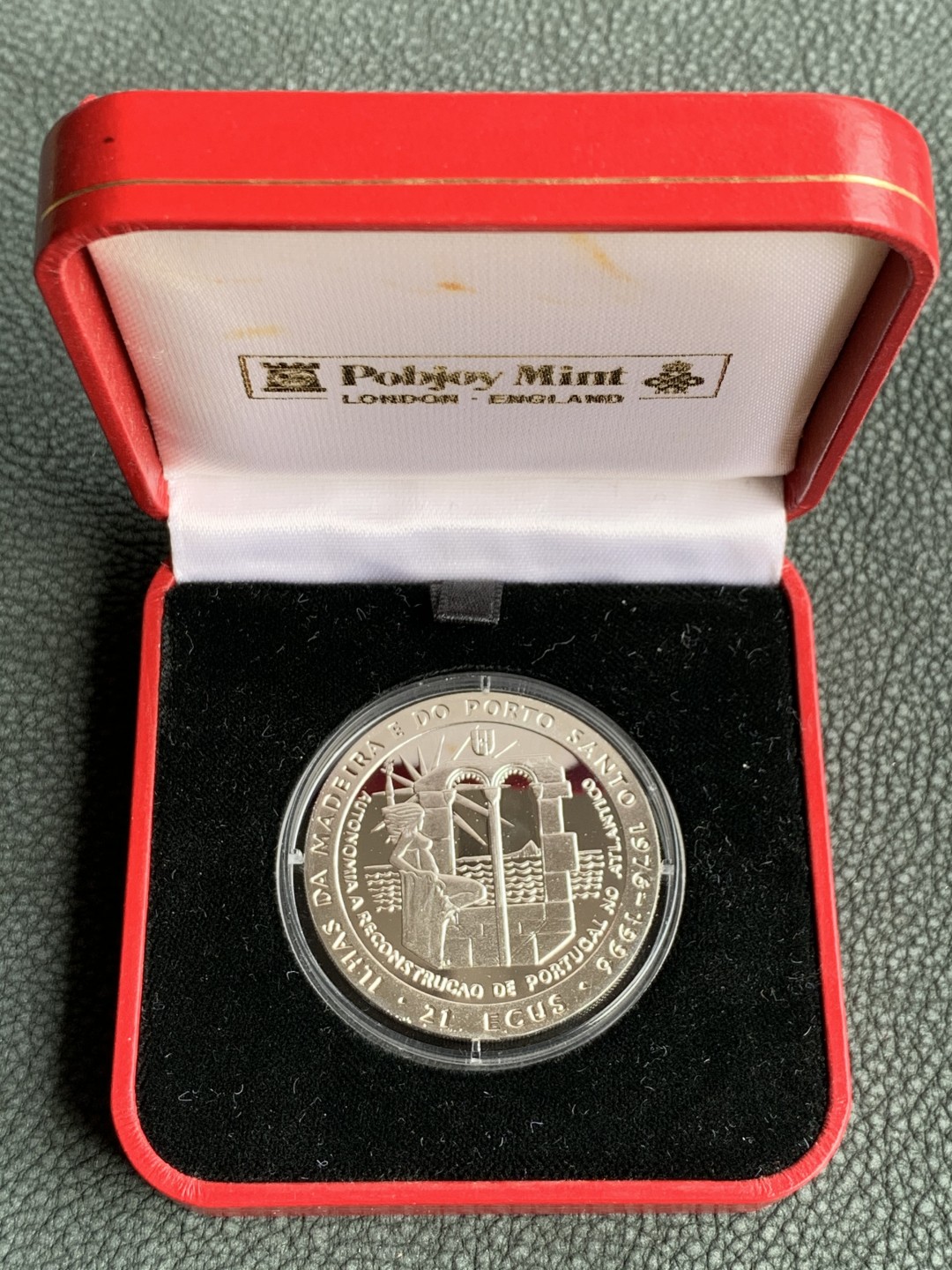 《竞宝斋》第140场-周日，周一，周四 3拍 (全场包邮) 马德拉岛 1994年 美人日出图 21ECU精制银币 红盒子带证书