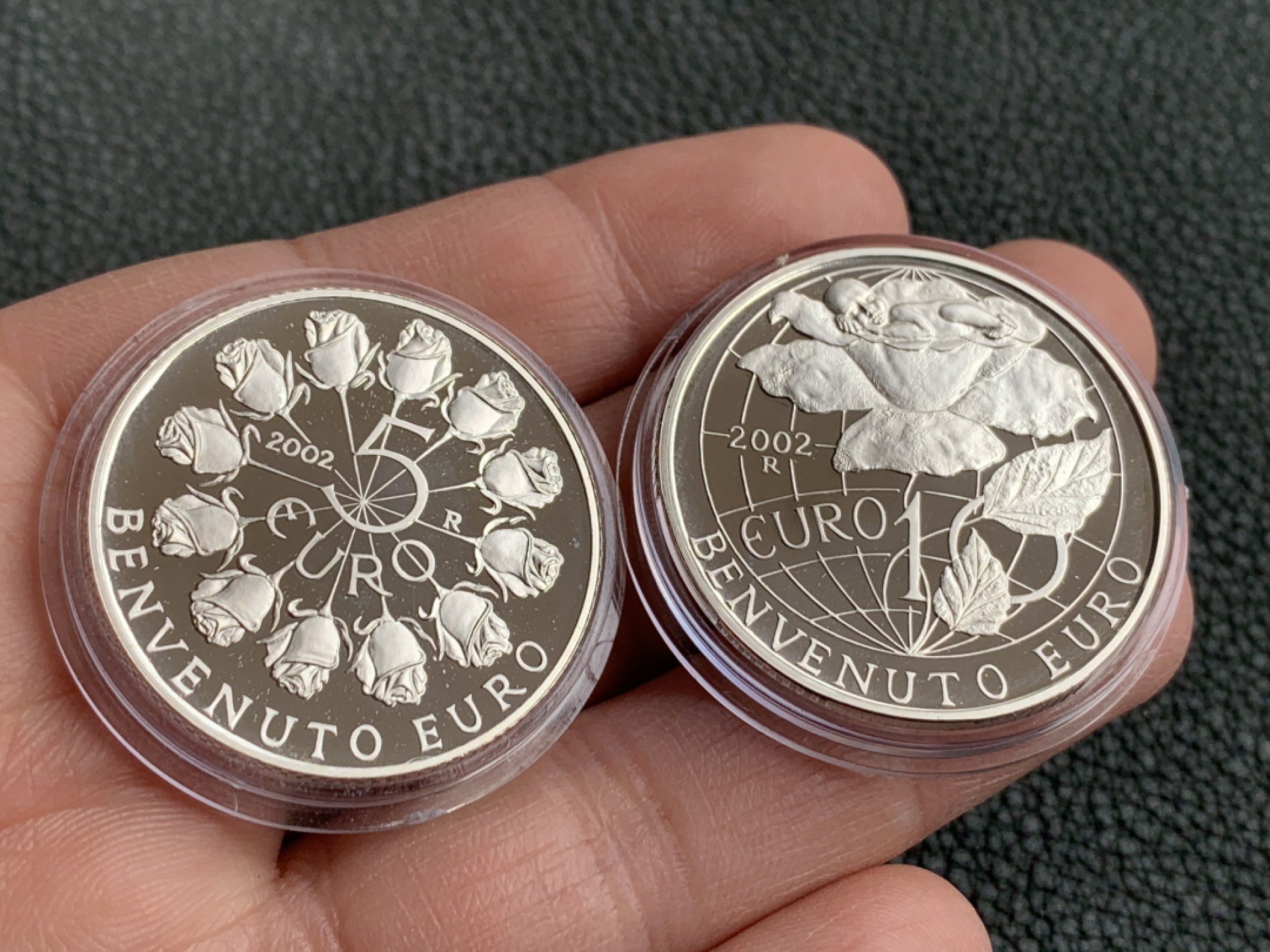 《竞宝斋》第140场-周日，周一，周四 3拍 (全场包邮) 圣马力诺2002年 第一套欧元纪念 5/10欧元 精制银币 原盒证书