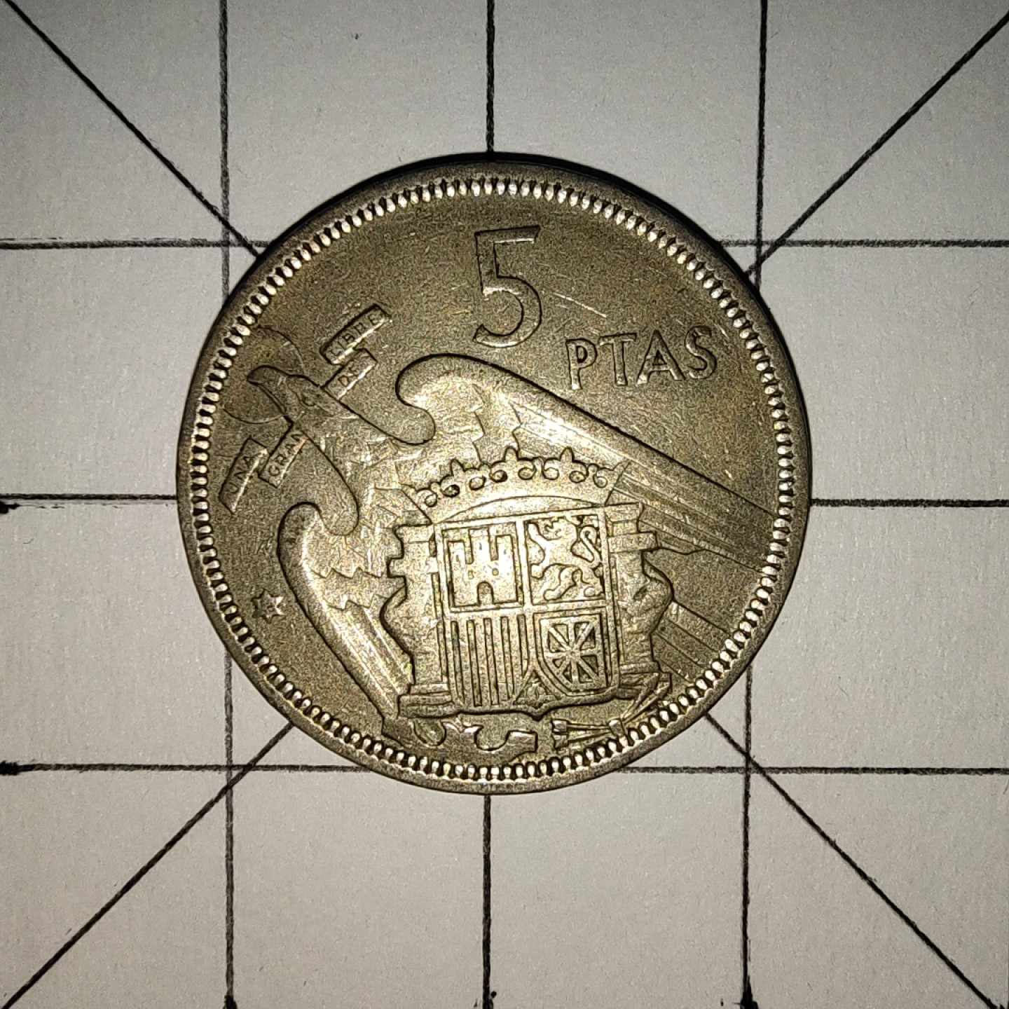 世界硬币第13期(满20包邮，可多场累计。捡漏，无押金，无佣金) 西班牙5比塞塔1957年