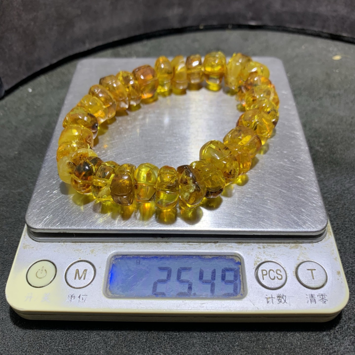 天然金珀随形南瓜珠手串1条！