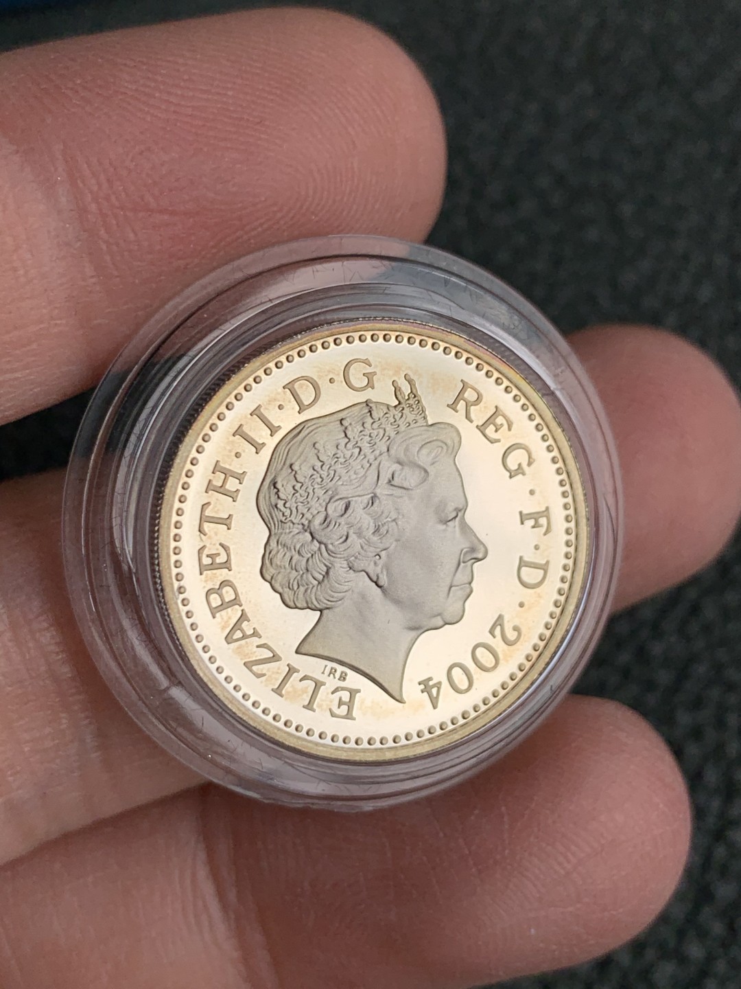 《竞宝斋》第140场-周日，周一，周四 3拍 (全场包邮) 英国2004年 福斯桥1镑 PROOF精制银币 非常漂亮少见的英系币