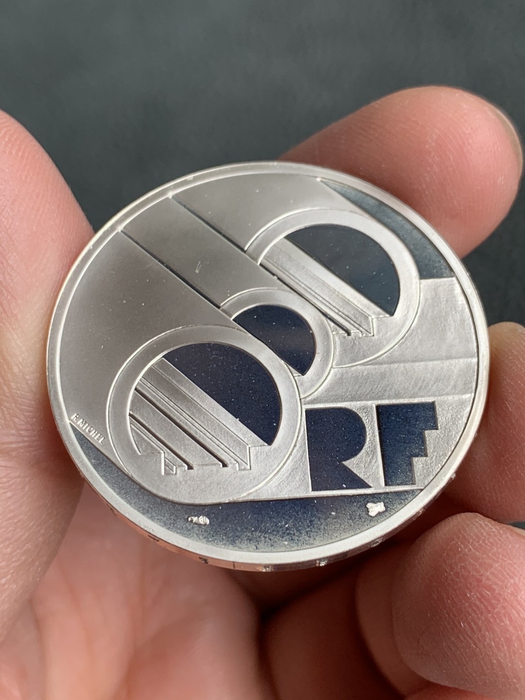 《竞宝斋》第140场-周日，周一，周四 3拍 (全场包邮) 法国1994年 英吉利隧道开通 100法郎精制大银币 原盒证书