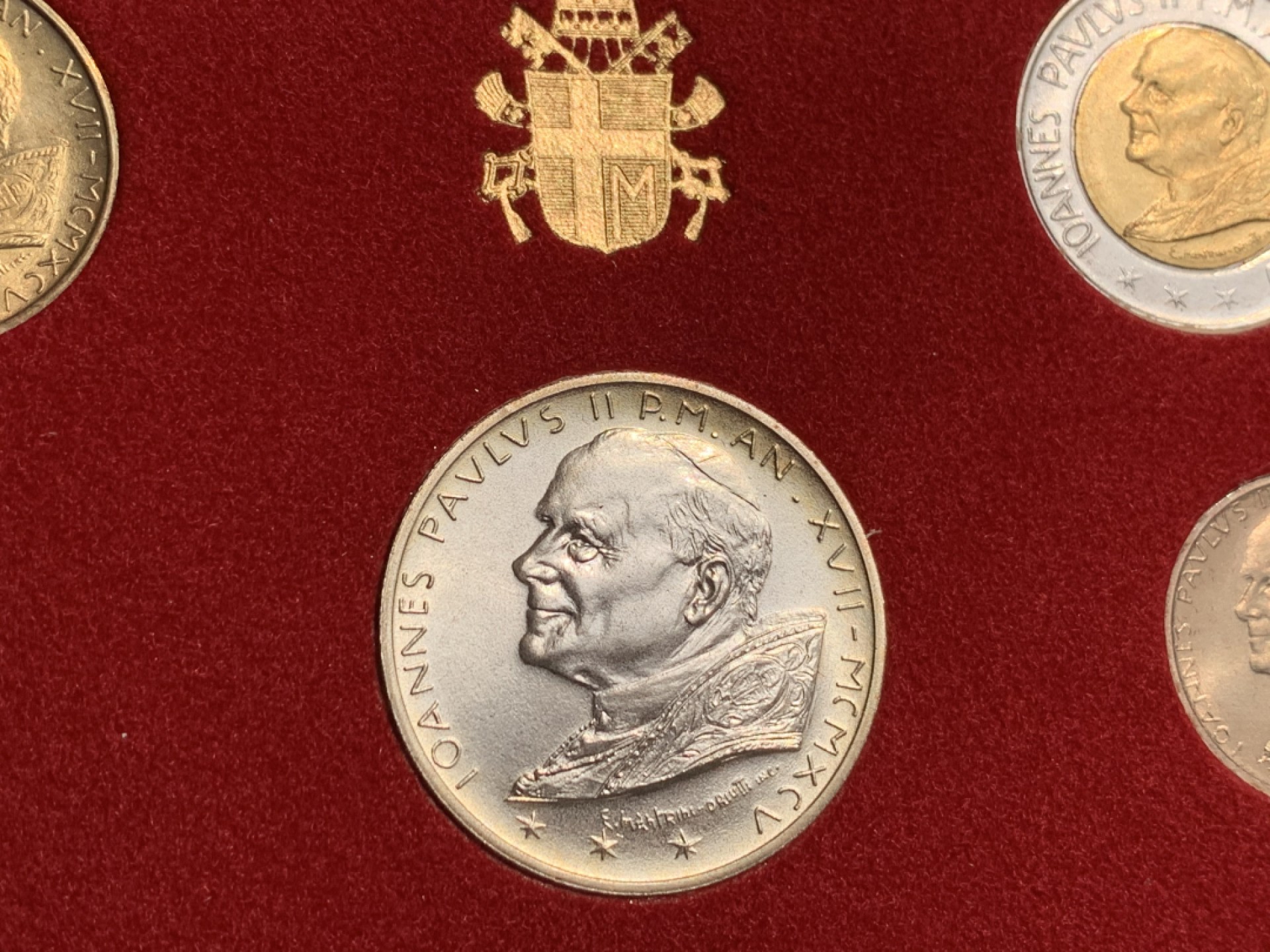 《竞宝斋》第140场-周日，周一，周四 3拍 (全场包邮) 梵蒂冈1995 圣母降龙 七枚套 其中1000里拉是银币 非常罕见