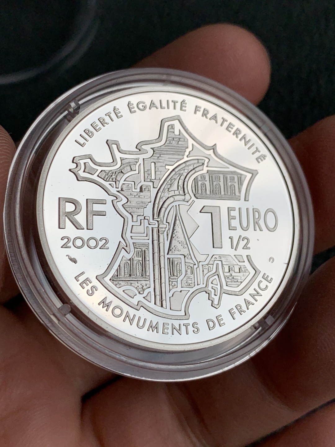 《竞宝斋》第140场-周日，周一，周四 3拍 (全场包邮) 法国2002年 蒙马特 1 1/2欧元精制大银币 PROOF 原盒证书