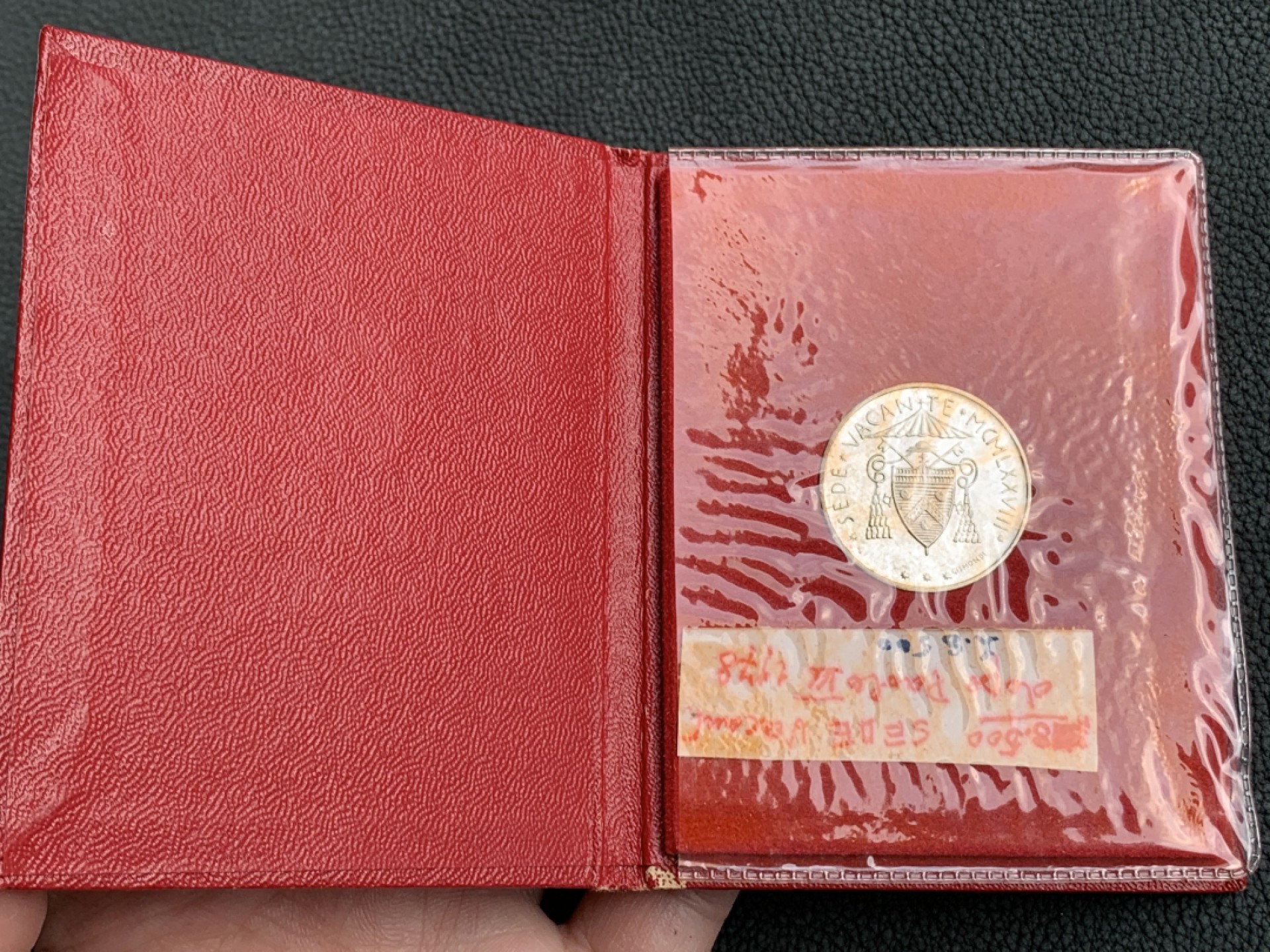 《竞宝斋》第140场-周日，周一，周四 3拍 (全场包邮) 梵蒂冈1978年 教皇缺位 500里拉银币 红本原装 少见