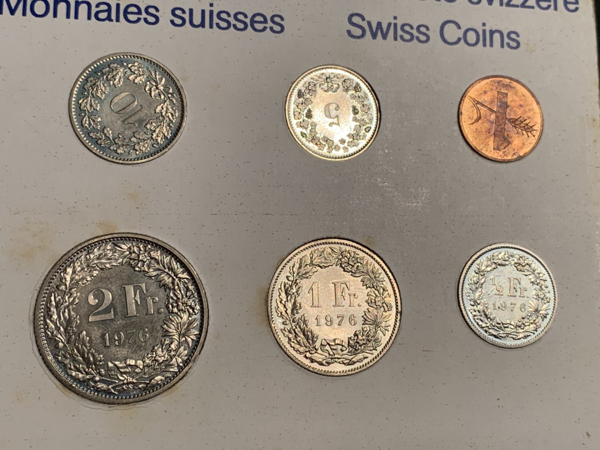 《竞宝斋》第140场-周日，周一，周四 3拍 (全场包邮) 瑞士1976年 八枚套不同面值 原厂封装套币 少见