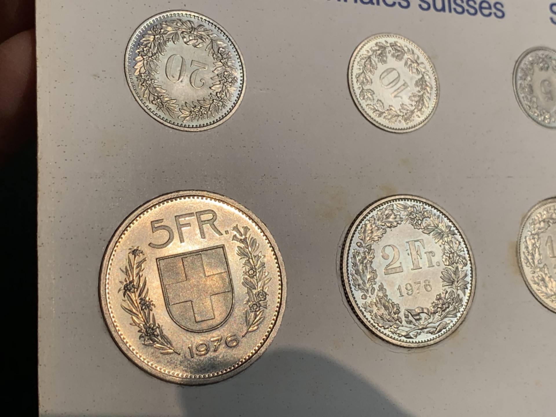 《竞宝斋》第140场-周日，周一，周四 3拍 (全场包邮) 瑞士1976年 八枚套不同面值 原厂封装套币 少见