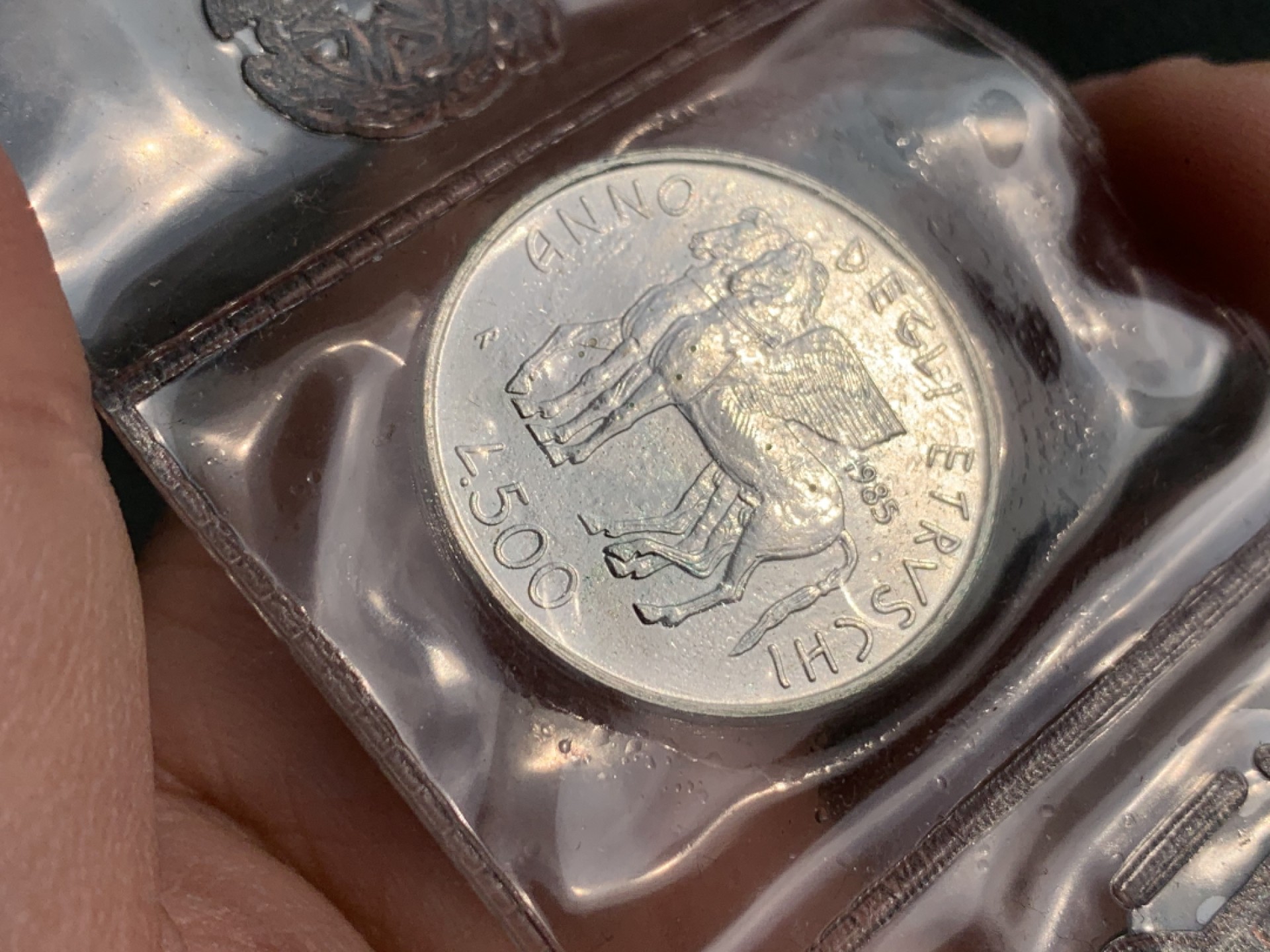 《竞宝斋》第140场-周日，周一，周四 3拍 (全场包邮) 意大利 1985年 飞马 500里拉银币 原包装