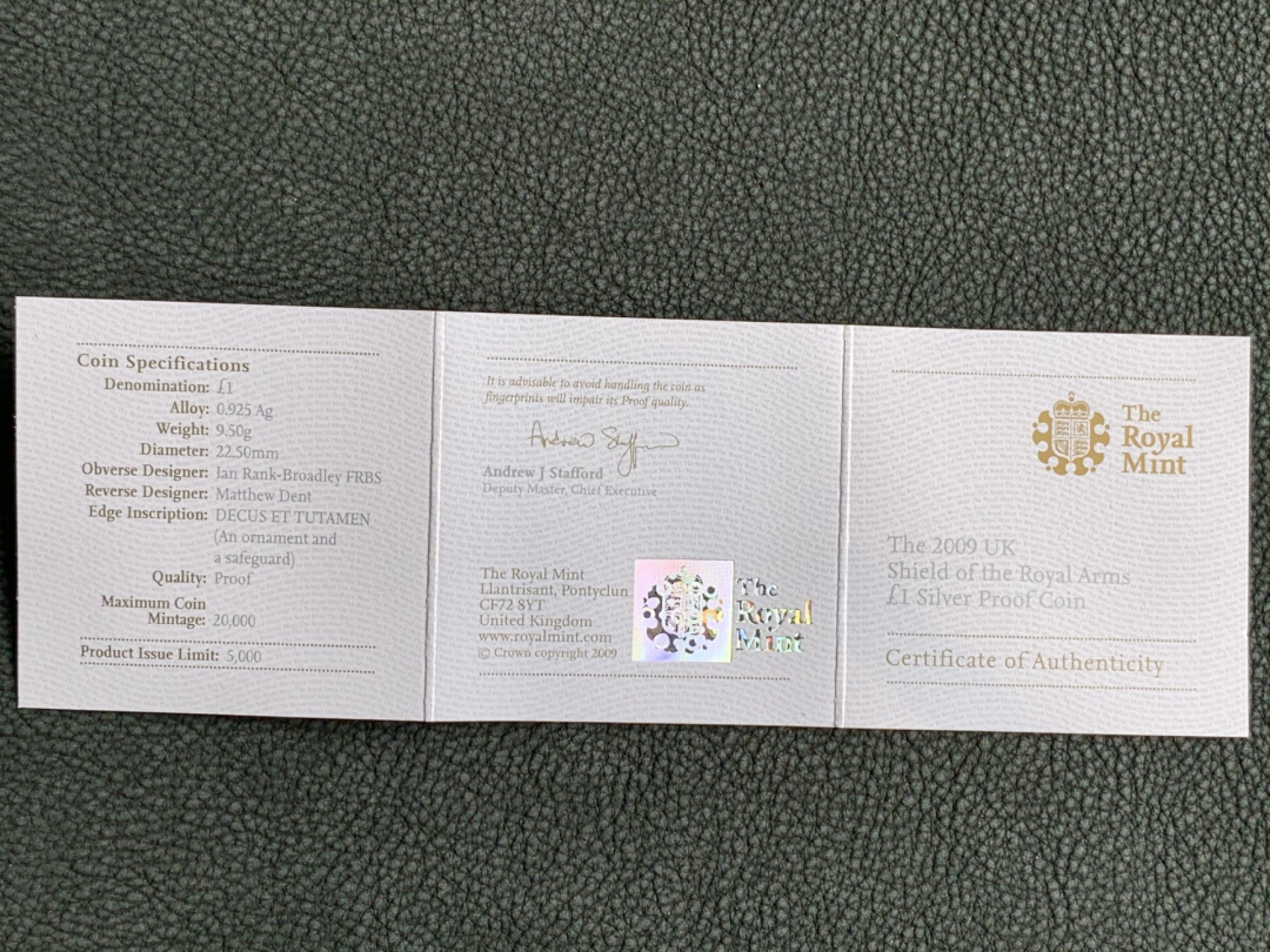 《竞宝斋》第140场-周日，周一，周四 3拍 (全场包邮) 英国2009年 盾徽1镑 精制银币 PROOF 非常漂亮