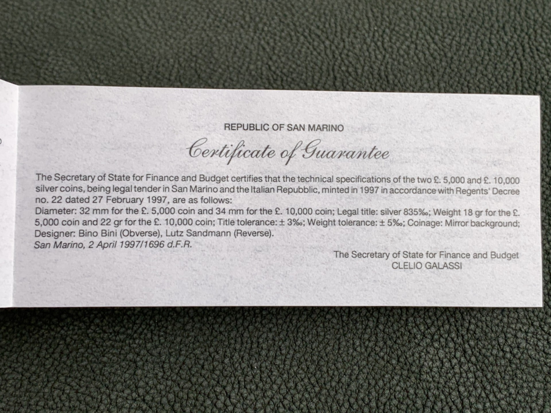 《竞宝斋》第140场-周日，周一，周四 3拍 (全场包邮) 圣马力诺1997年 帆船系列 5000/10000里拉 精制银币 原盒证书