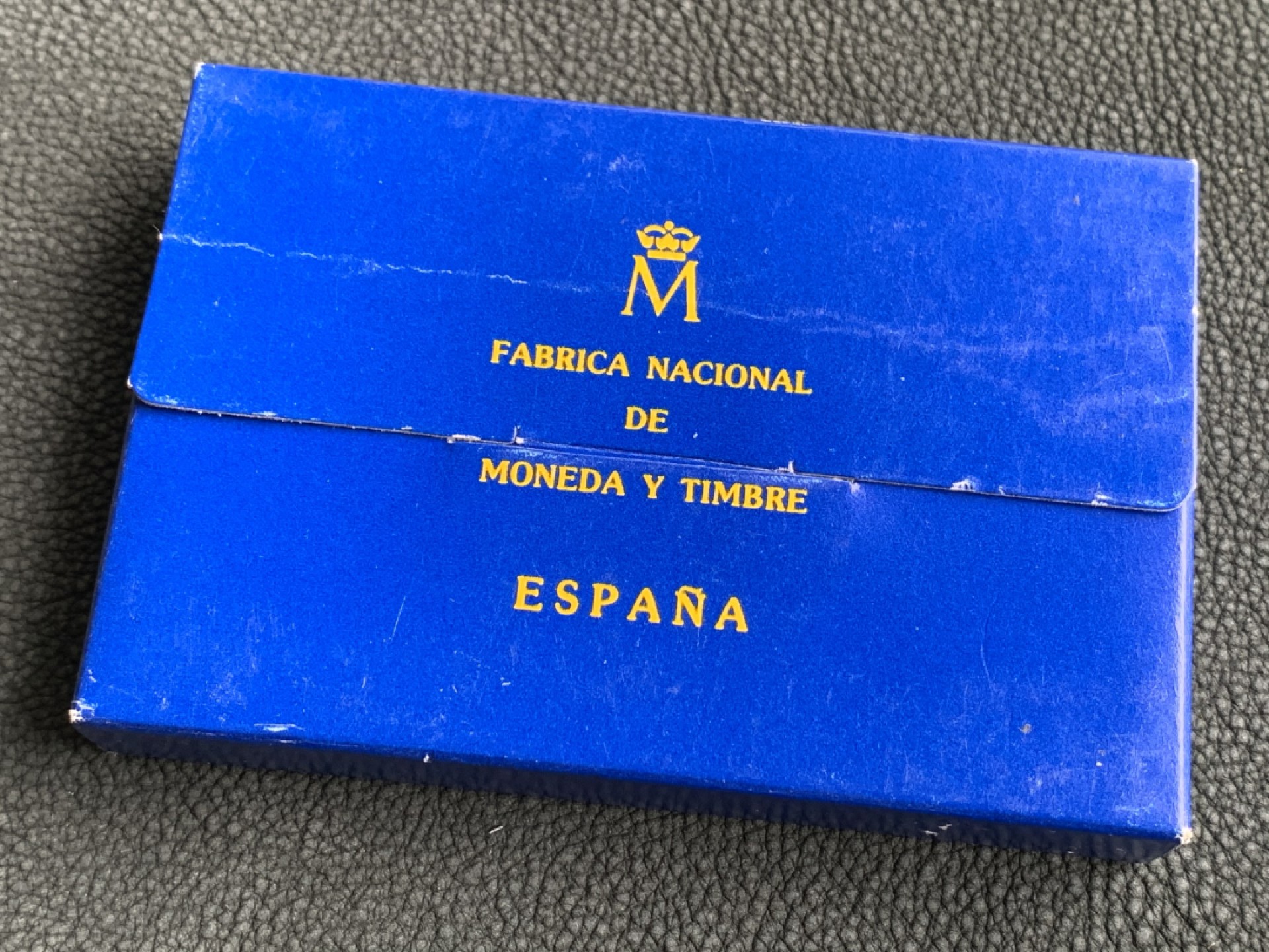 《竞宝斋》第140场-周日，周一，周四 3拍 (全场包邮) 西班牙1992年 5ECU 精制大银币 33.6克 原盒证书