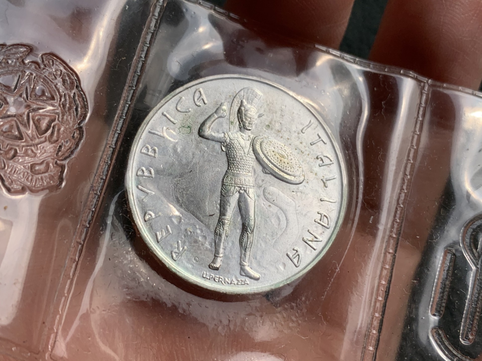 《竞宝斋》第140场-周日，周一，周四 3拍 (全场包邮) 意大利 1985年 飞马 500里拉银币 原包装