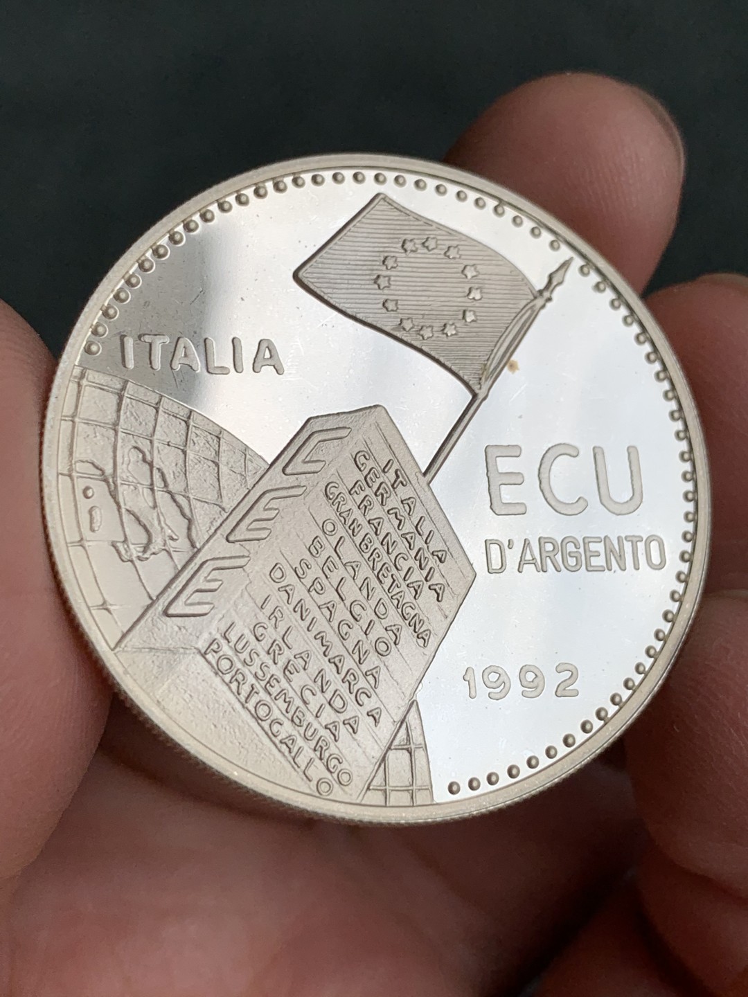 《竞宝斋》第140场-周日，周一，周四 3拍 (全场包邮) 意大利1992年 ECU大银币 精制proof 木盒子证书 25克