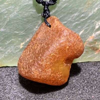 精品橘皮纹蜜蜡随形原石吊坠一块 - 精品橘皮纹蜜蜡随形原石吊坠一块
