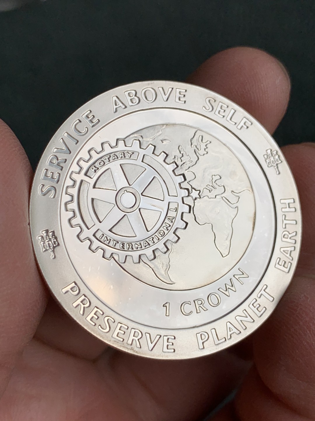 《竞宝斋》第140场-周日，周一，周四 3拍 (全场包邮) 直布罗陀1991年 1克朗地球图案 大银币 木盒证书