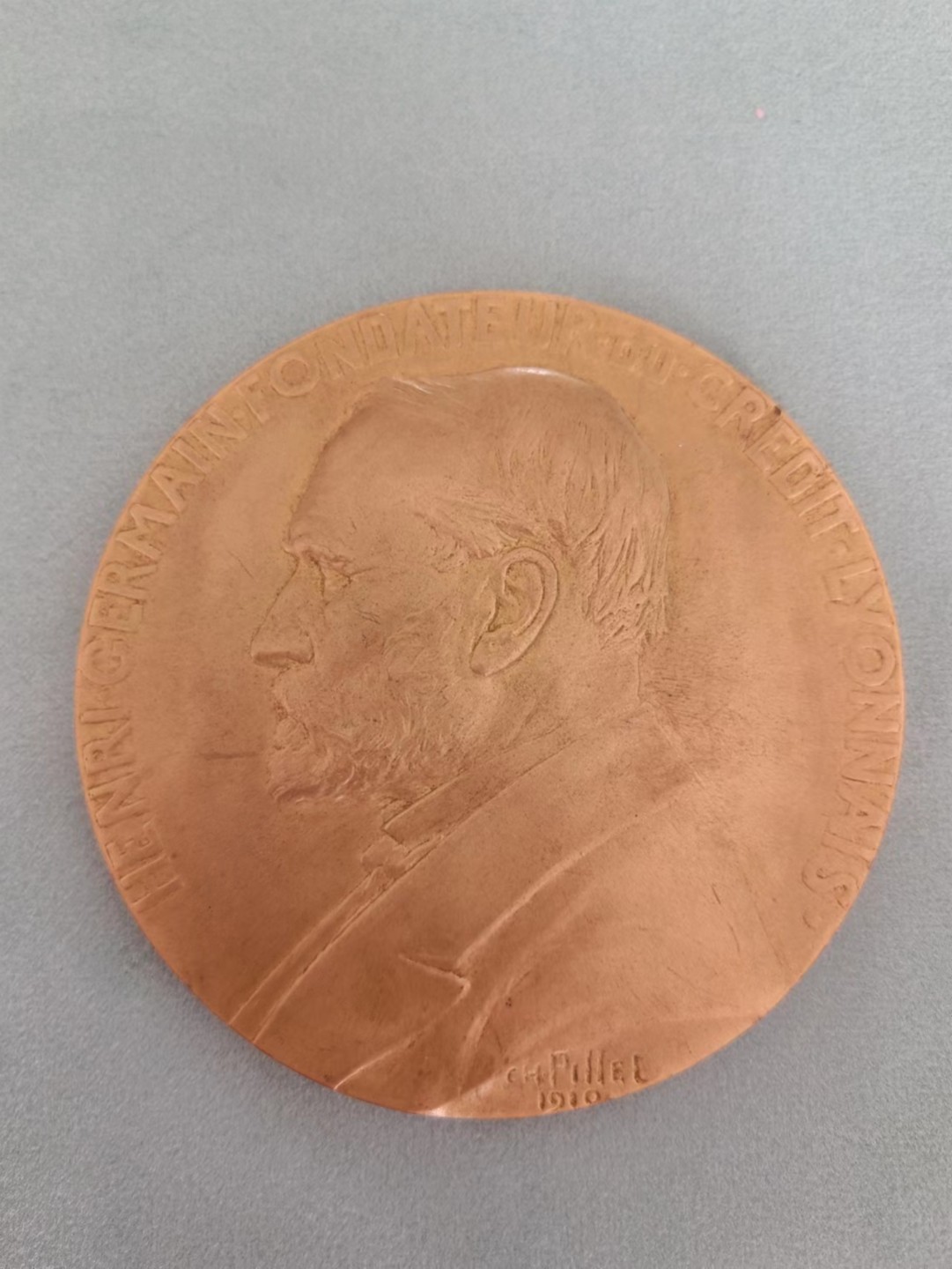 欧洲勋章纪念章第九期 法国里昂信贷银行奖励铜章，镀金，8cm