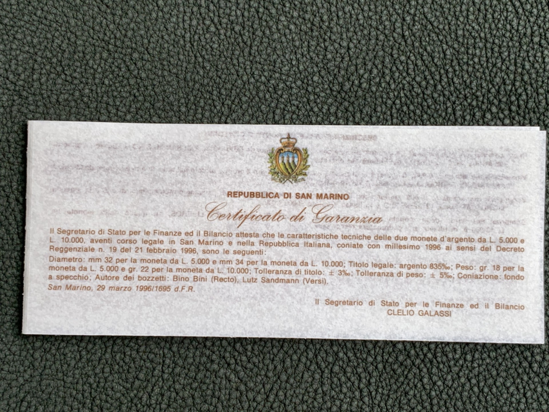 《竞宝斋》第140场-周日，周一，周四 3拍 (全场包邮) 圣马力诺1996年 动物系列5000/10000里拉 精制银币 原盒证书 非常漂亮