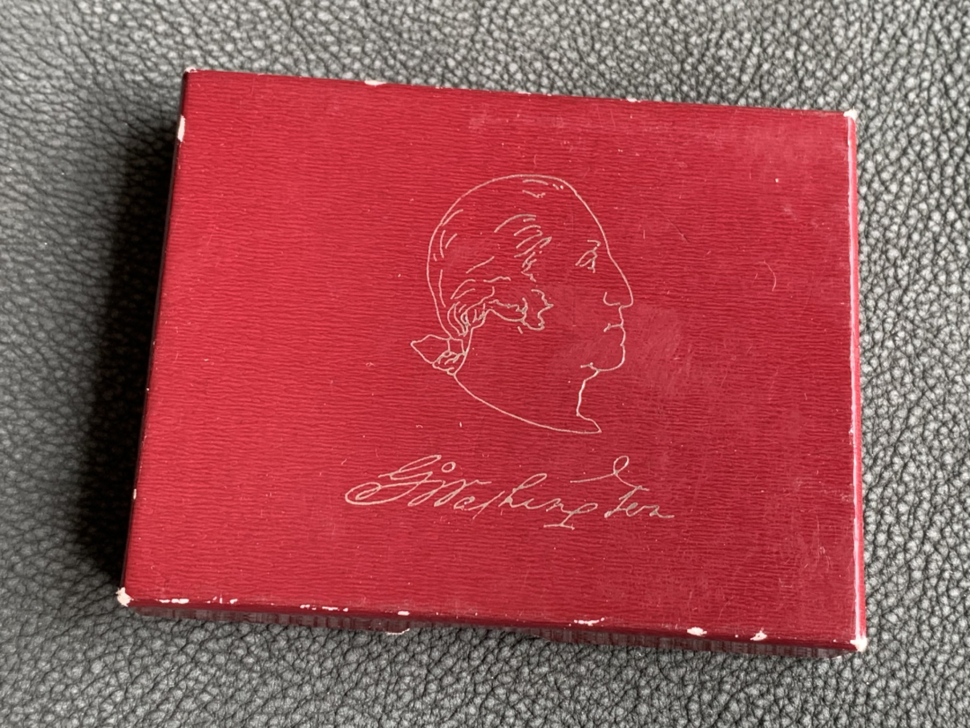 《竞宝斋》第140场-周日，周一，周四 3拍 (全场包邮) 美国1982年 华盛顿骑马 1/2美元 精制银币 原盒证书