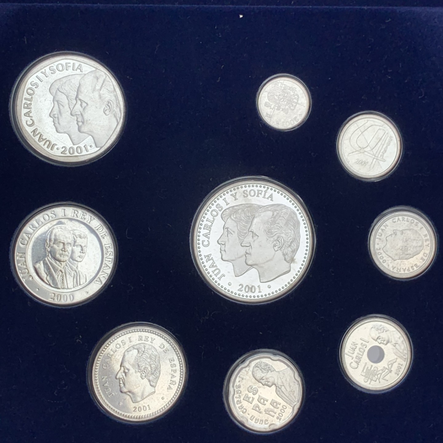 《竞宝斋》第140场-周日，周一，周四 3拍 (全场包邮) 西班牙2001年 最后一套比塞塔试铸银币 普通的小面值都是铜镍币 原盒证书 可以分拆评级卖 非常罕见