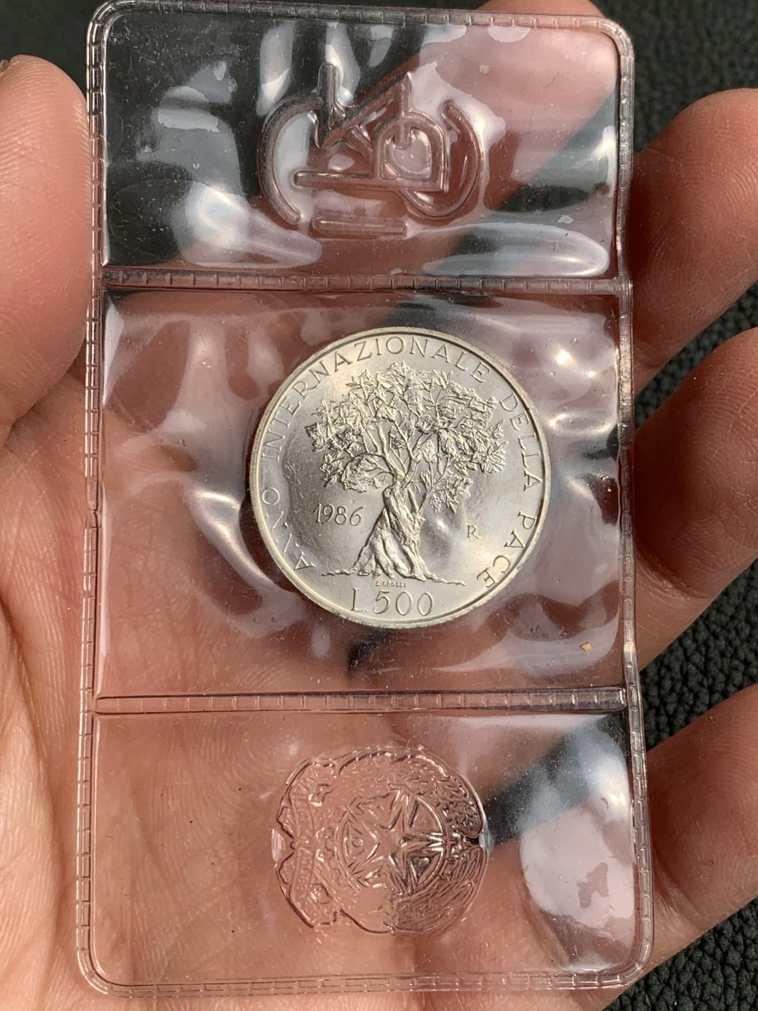 《竞宝斋》第140场-周日，周一，周四 3拍 (全场包邮) 意大利 1986年 世界和平纪念 500里拉银币 原封装