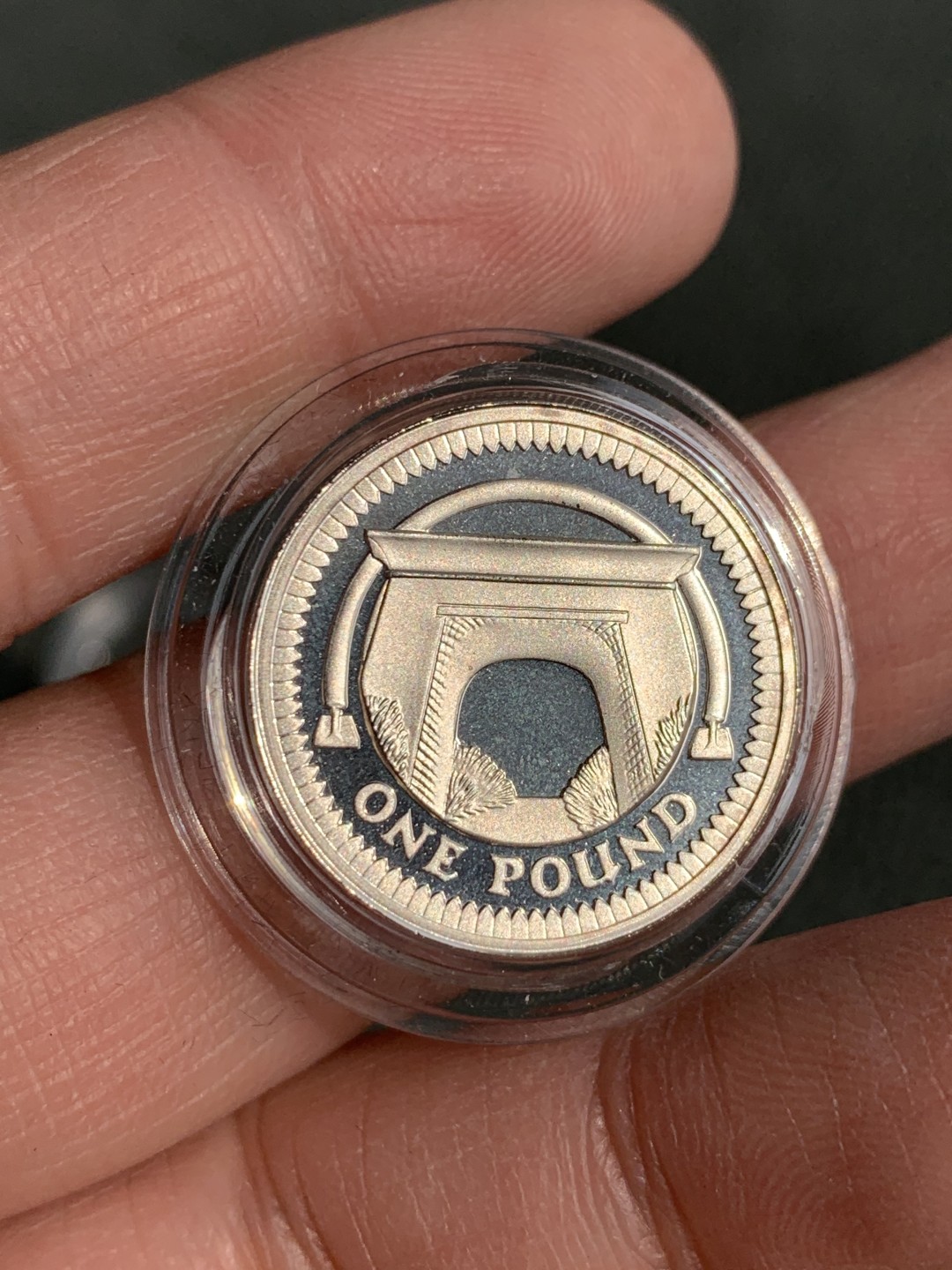 《竞宝斋》第140场-周日，周一，周四 3拍 (全场包邮) 英国2006年 埃及拱桥 1镑精制银币PROOF 原盒证书