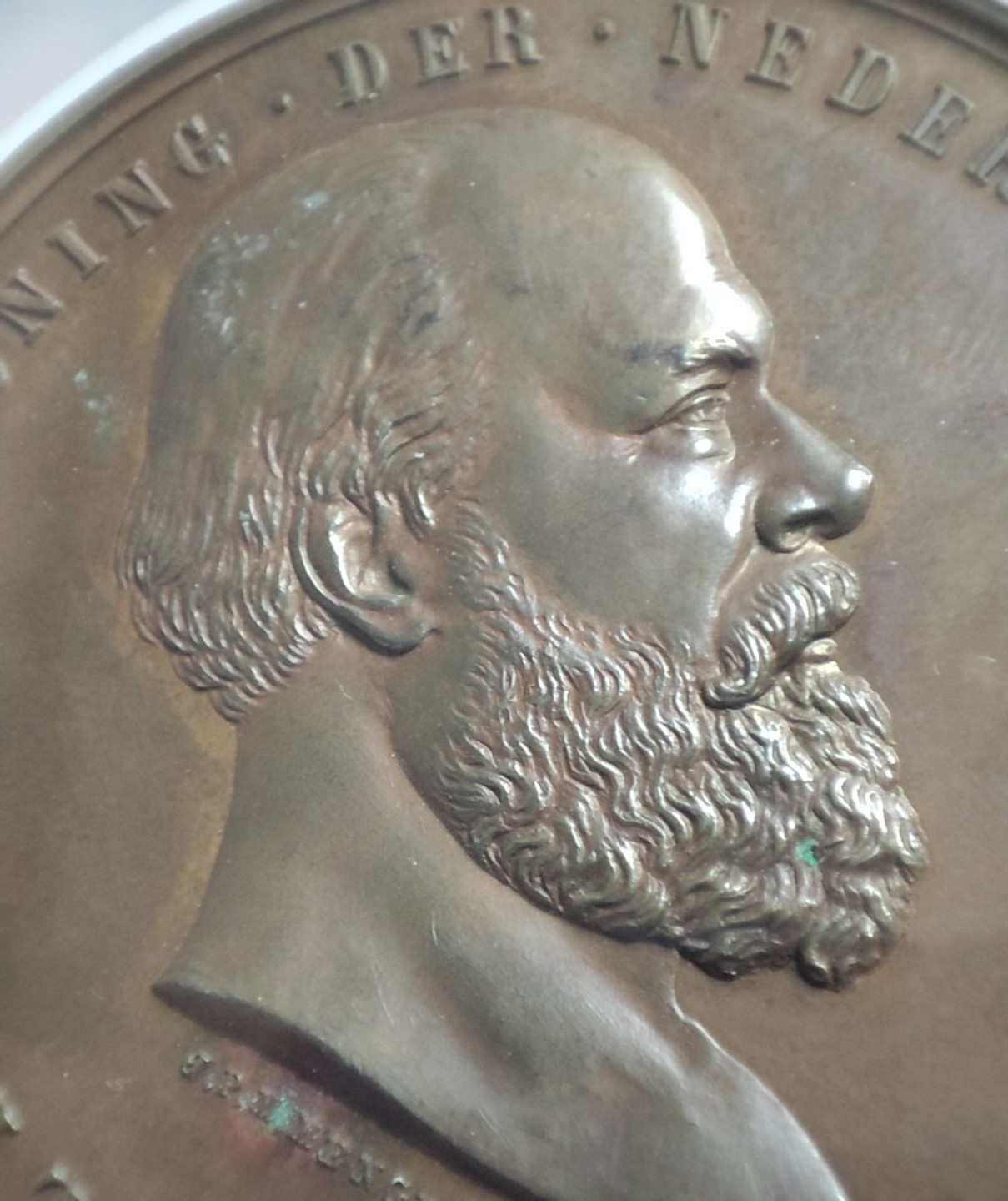 章显文化，周五晚自动结拍 NGC尼德兰国王和卢森堡大公威廉三世纪念铜章 1890年逝世纪念