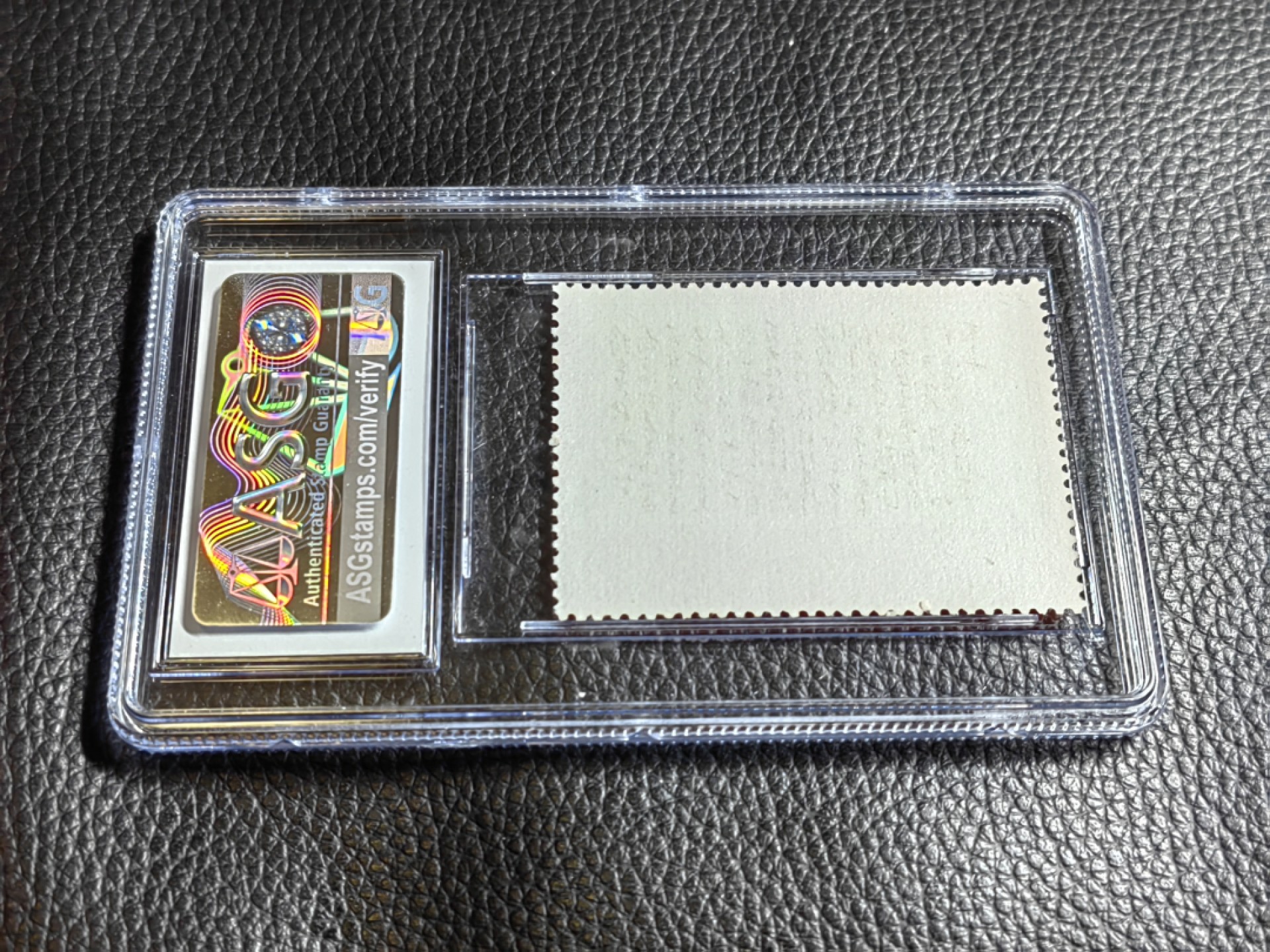 洪涛臻品批发群  精选邮票限时拍卖第一百九十二期 文6红太阳新  ASG85分OG，文革精品大热门，玩文革绕不开的品种，最严格时期一次性出分，票状态一流，一手出分，壳子完好无划痕，85超高性价比藏家首选，书房必备，喜欢不要错过