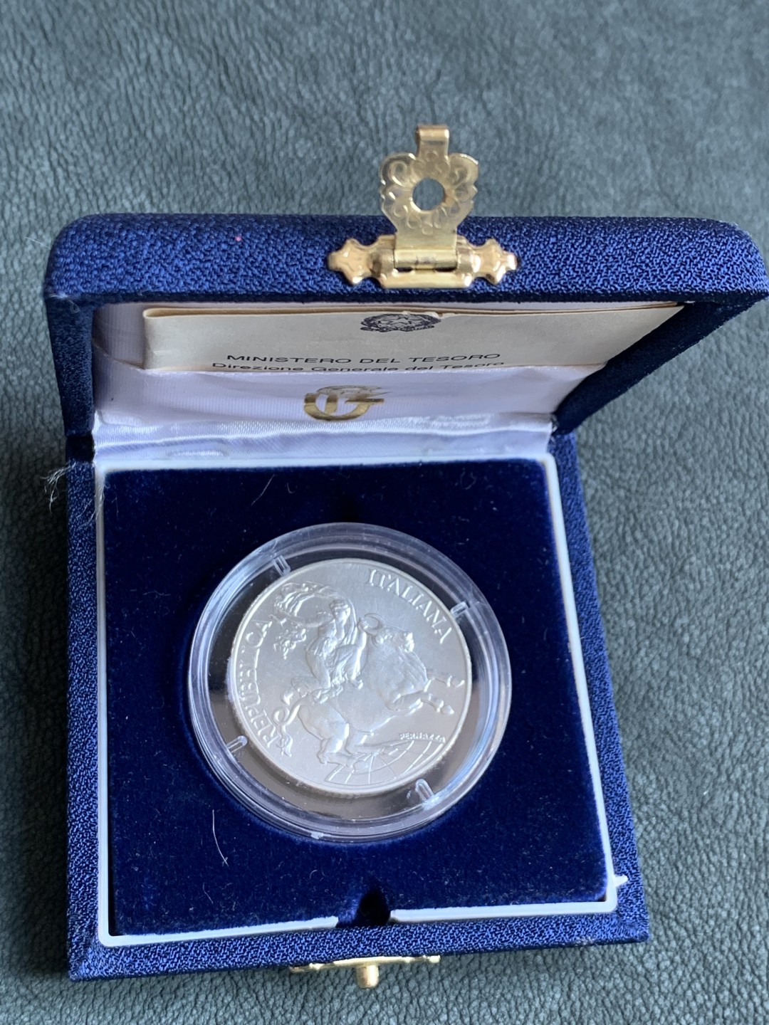 《竞宝斋》第140场-周日，周一，周四 3拍 (全场包邮) 意大利 1995 10000里拉 女神骑牛银币