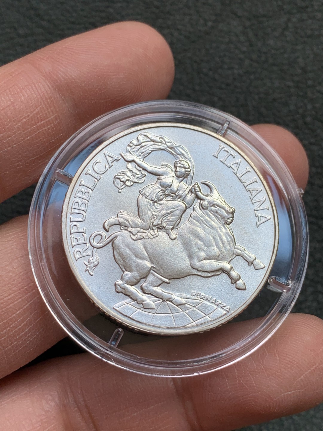 《竞宝斋》第140场-周日，周一，周四 3拍 (全场包邮) 意大利 1995 10000里拉 女神骑牛银币