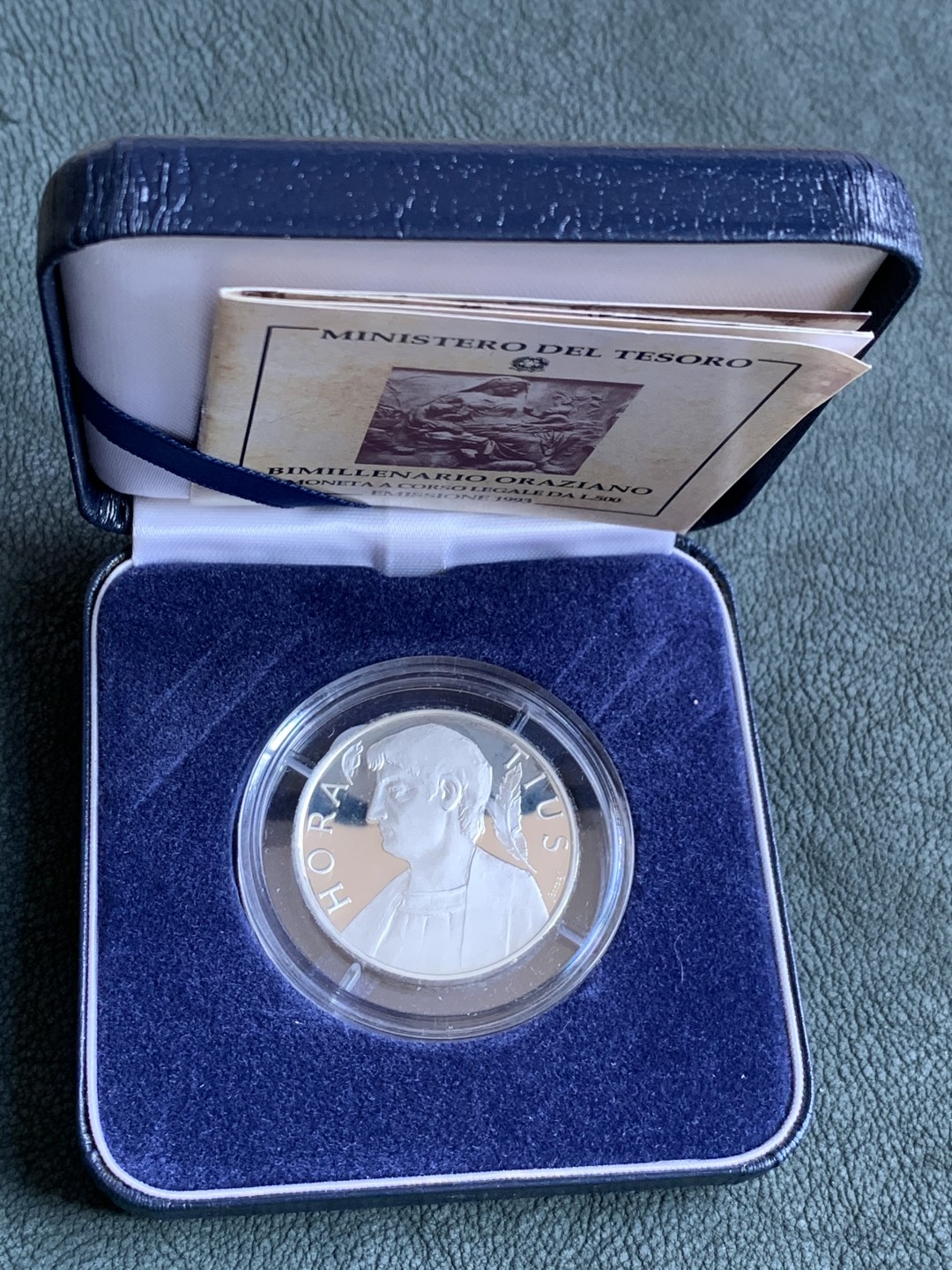 《竞宝斋》第140场-周日，周一，周四 3拍 (全场包邮) 意大利 1993年 “好的开始是成功的一半”罗马诗人 贺拉斯 1000里拉精制银币 原盒