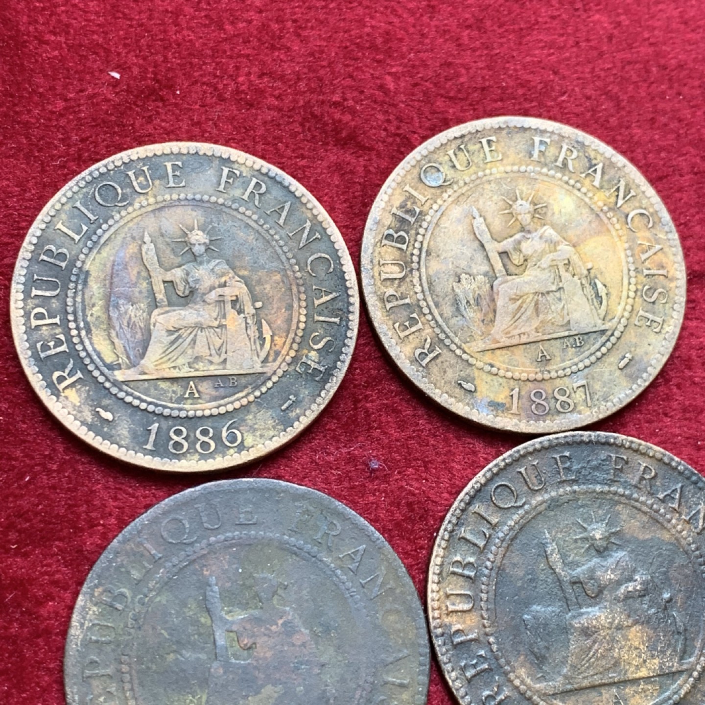 《竞宝斋》第140场-周日，周一，周四 3拍 (全场包邮) 法属印支早期百分之一坐像铜币 4枚一组