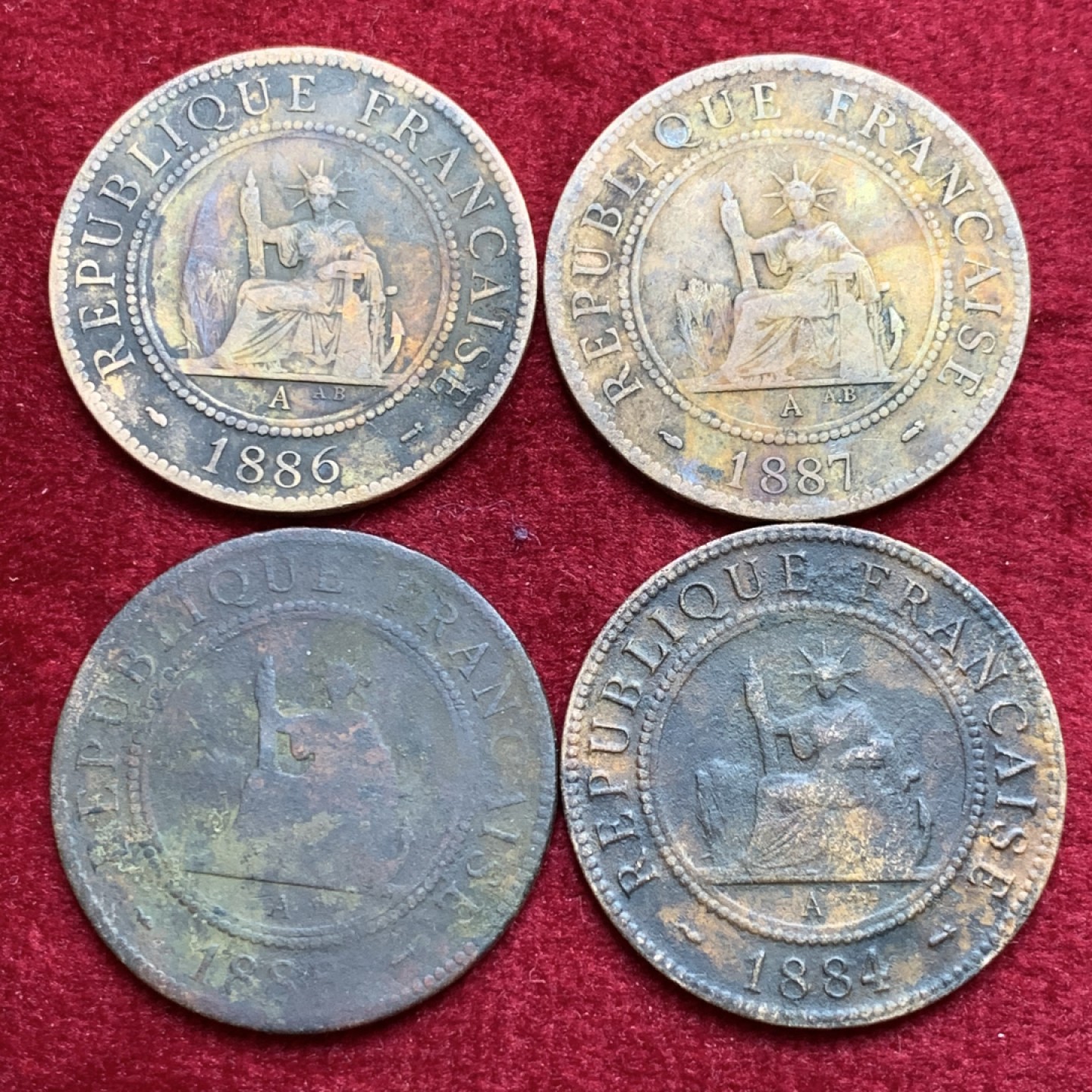 《竞宝斋》第140场-周日，周一，周四 3拍 (全场包邮) 法属印支早期百分之一坐像铜币 4枚一组