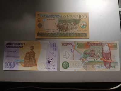 【专场20230309】掇菁撷华第III期——世界精选钞/币专场 - 【拍品001B33】非洲混合纸币全新UNC批量三张