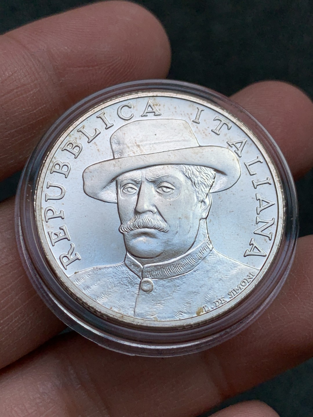 《竞宝斋》第140场-周日，周一，周四 3拍 (全场包邮) 意大利 2004年 克劳斯获奖币《蝴蝶夫人》普制一对 925银18克+22克=40克